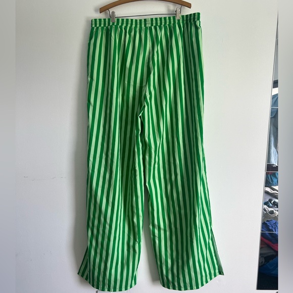 NWT By Egreis green stripe pants - Picture 5 of 7